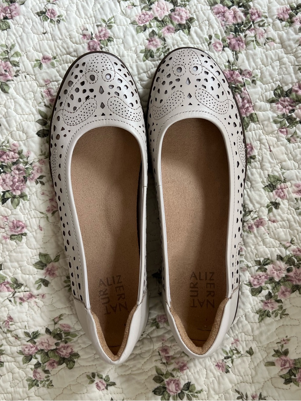 Naturalizer Women's Perforated Ballet Flats in Light Cream